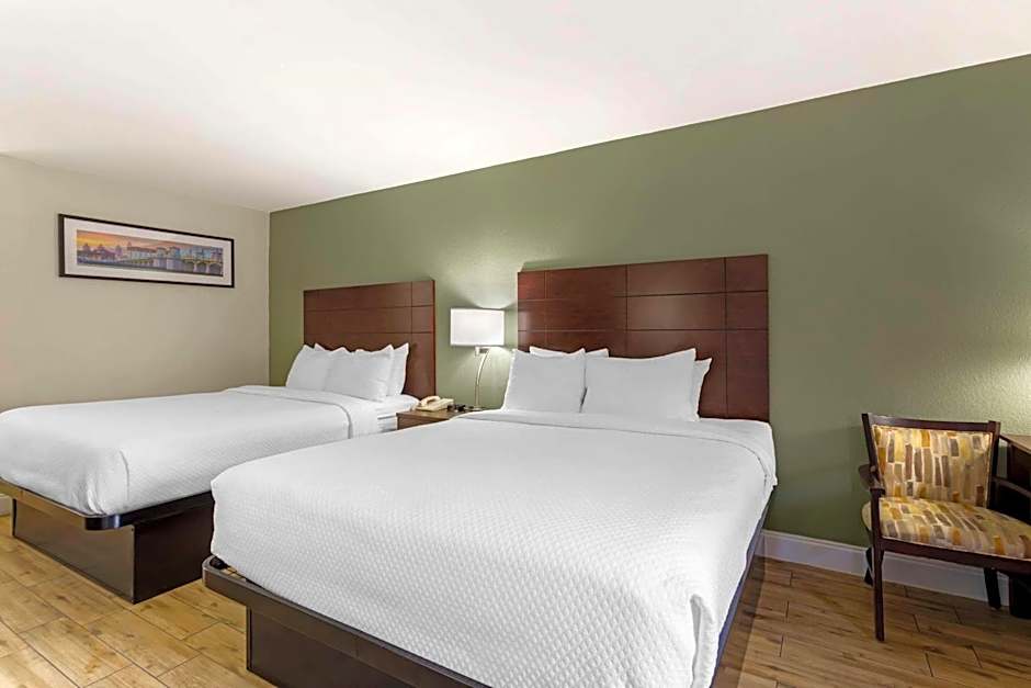 Quality Inn & Suites St Augustine Beach Area