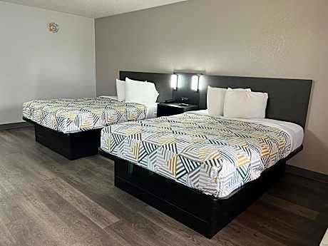 Deluxe Quadruple Room