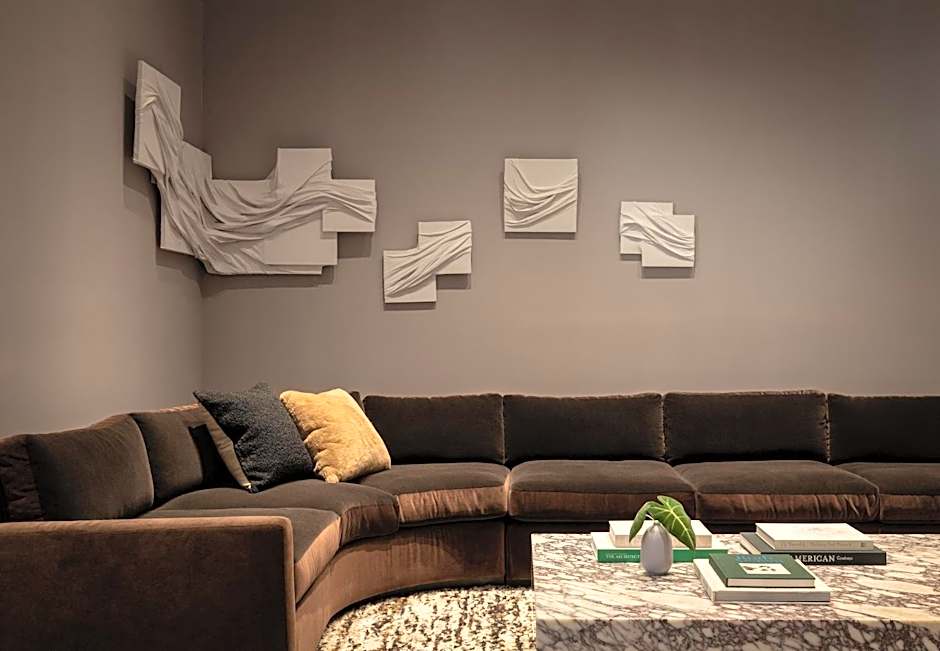 Kimpton Claret Hotel By IHG