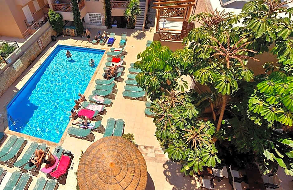 24 Seven Boutique Hotel