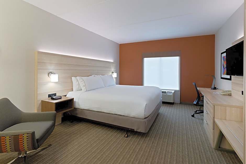 Holiday Inn Express & Suites Tavares By IHG