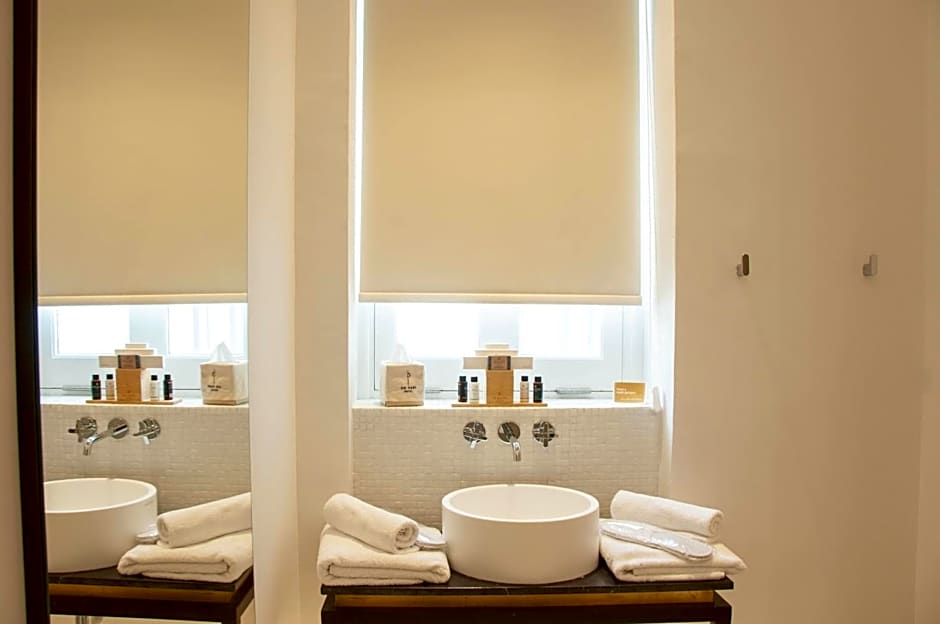 S Paul City Hotel