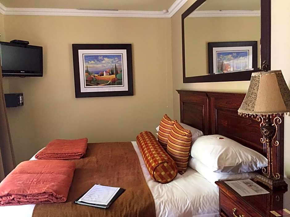 Le Cozmo Guesthouse
