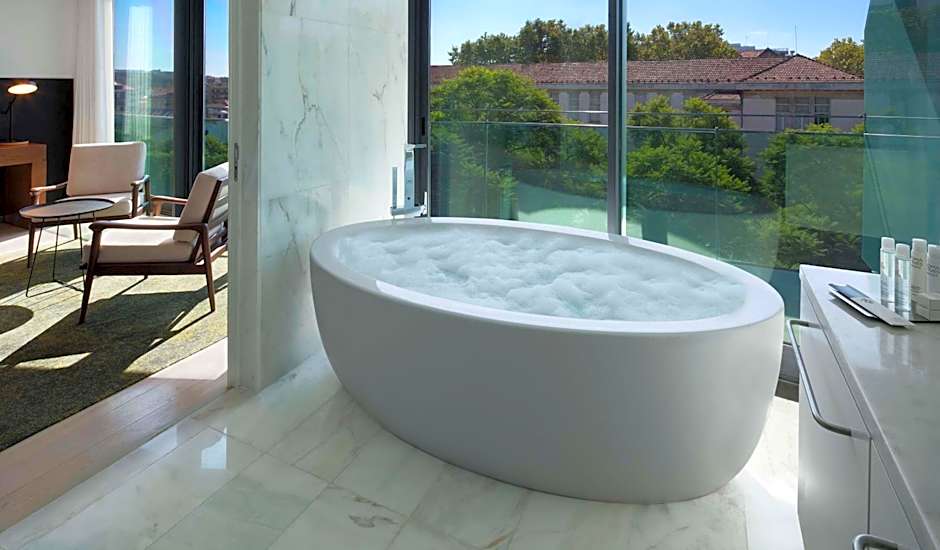 DoubleTree By Hilton Lisbon - Fontana Park