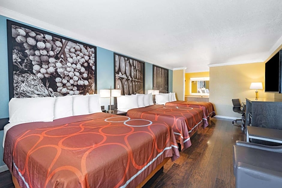 Super 8 by Wyndham Ukiah