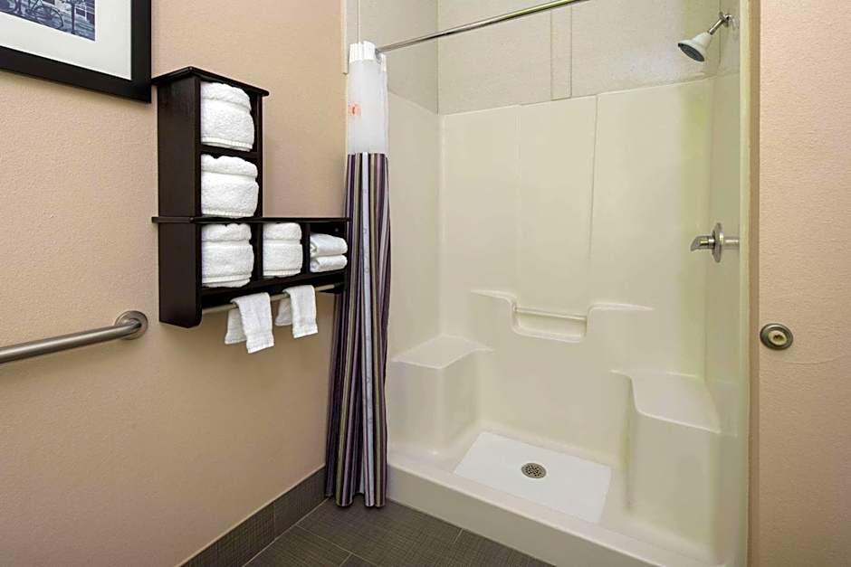 La Quinta Inn by Wyndham Calhoun South I-75