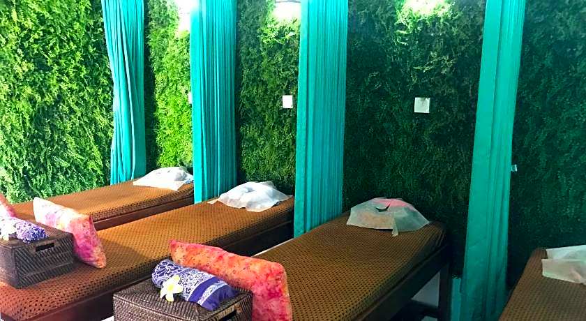 Seahouse Bali Indah Beach Inn