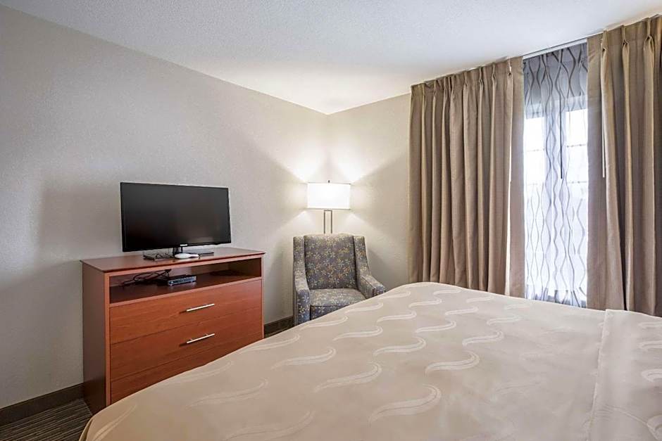 Quality Inn & Suites Lodi I-90