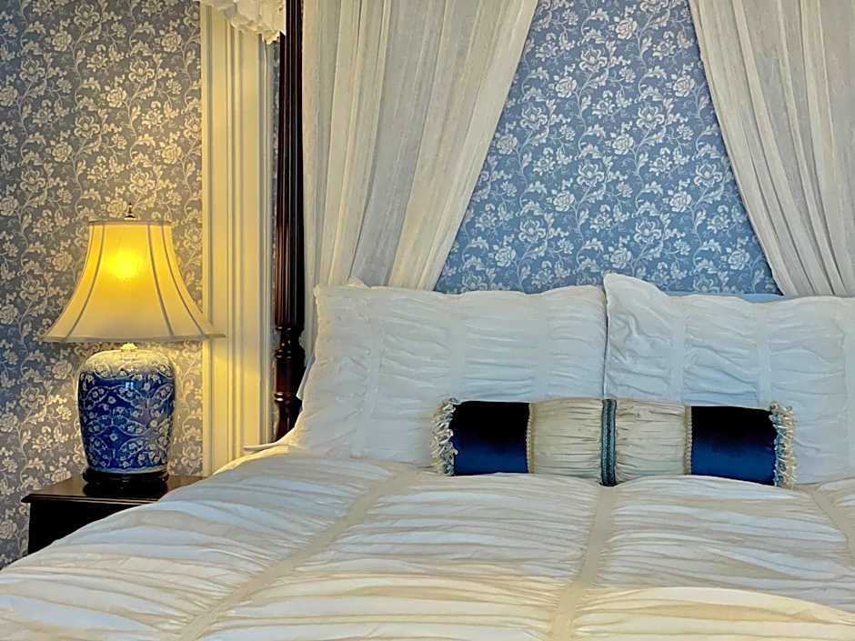 Charlotte's Rose Inn