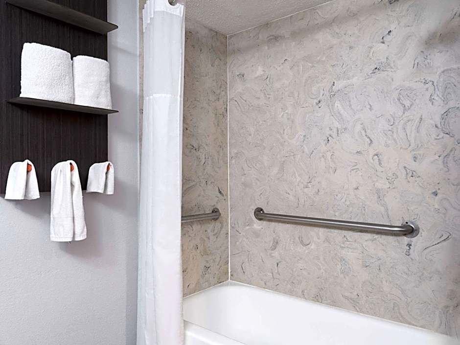 Baymont by Wyndham Indianapolis East