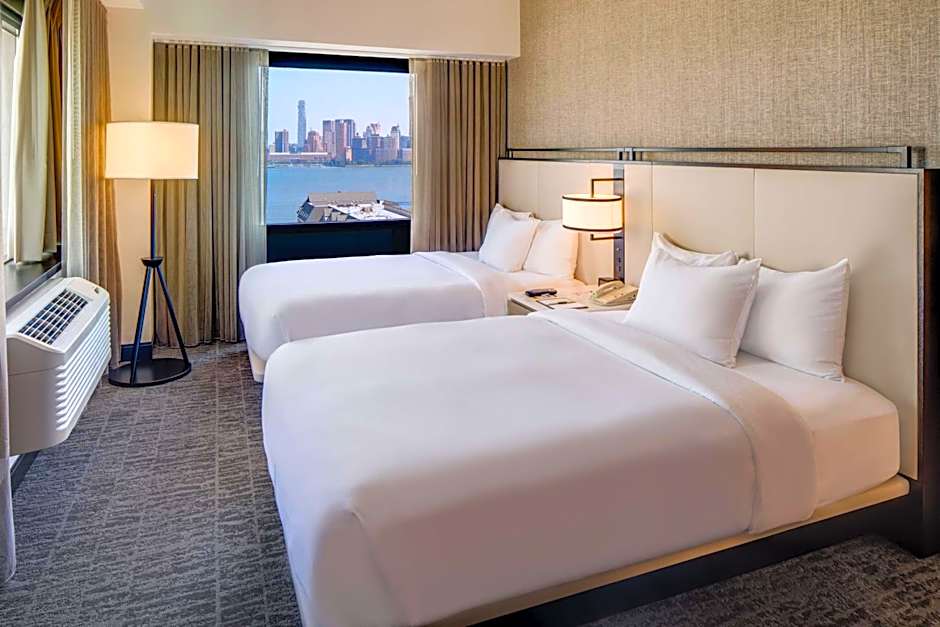 DoubleTree By Hilton Hotel Jersey City