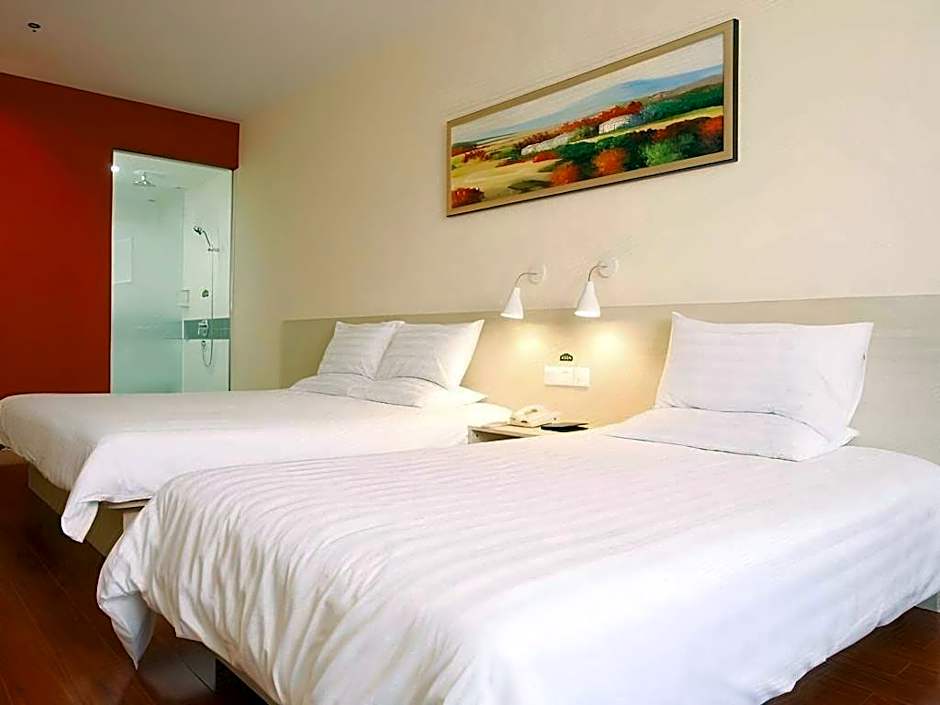 Hanting Hotel Guangzhou Gangding Metro Station