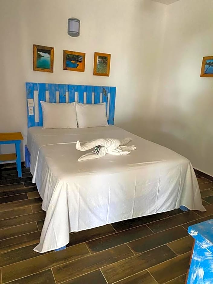 Bacalar B7 Blue