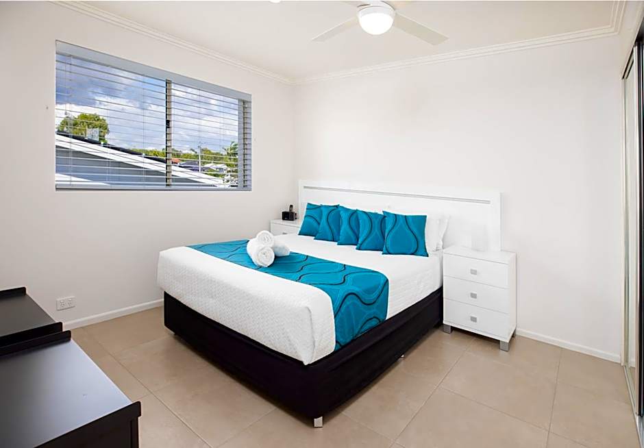 Noosa River Palms