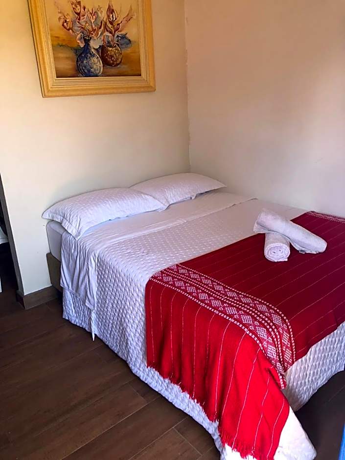 Hostel House Santinho