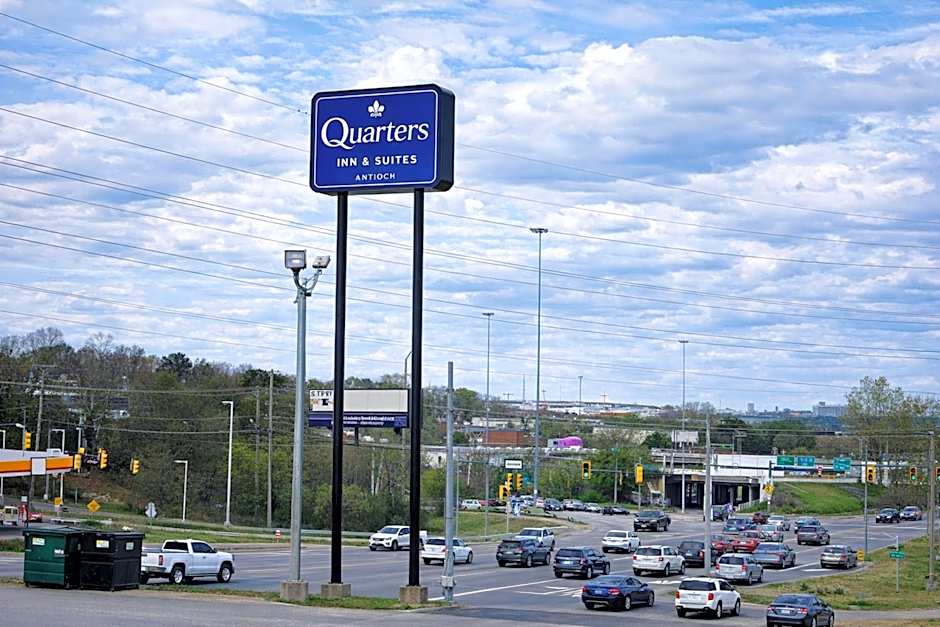Quarters Inn & Suites