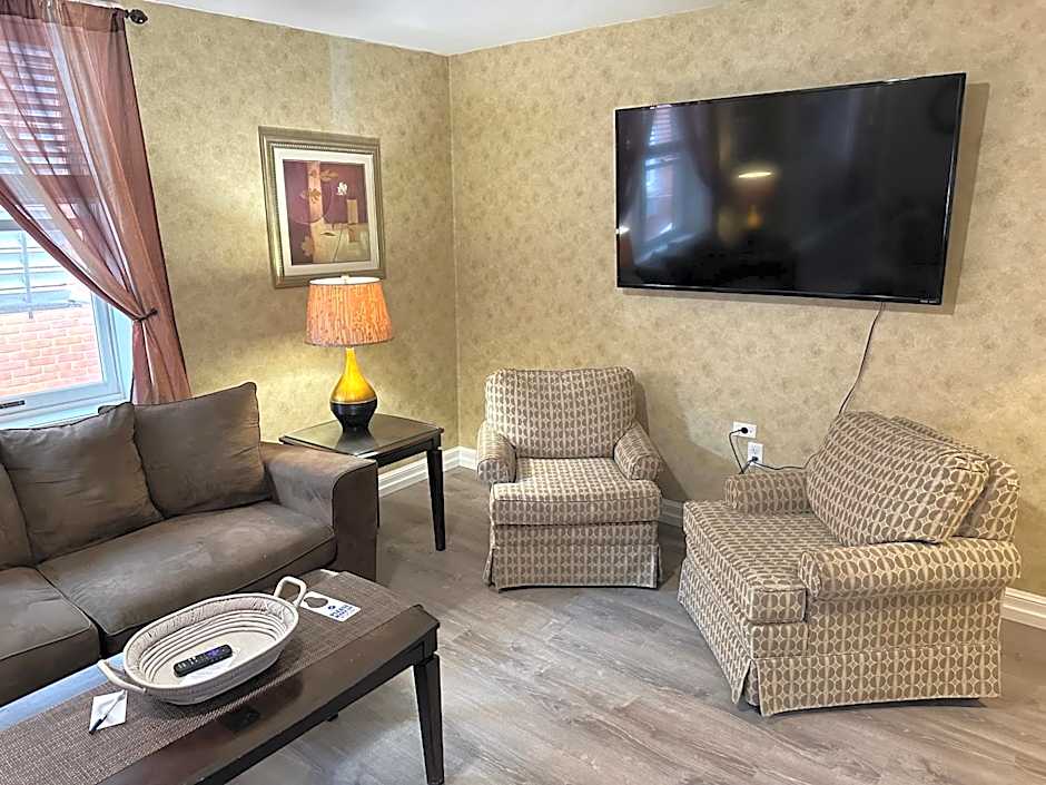 Island House Historic Vacation Rentals
