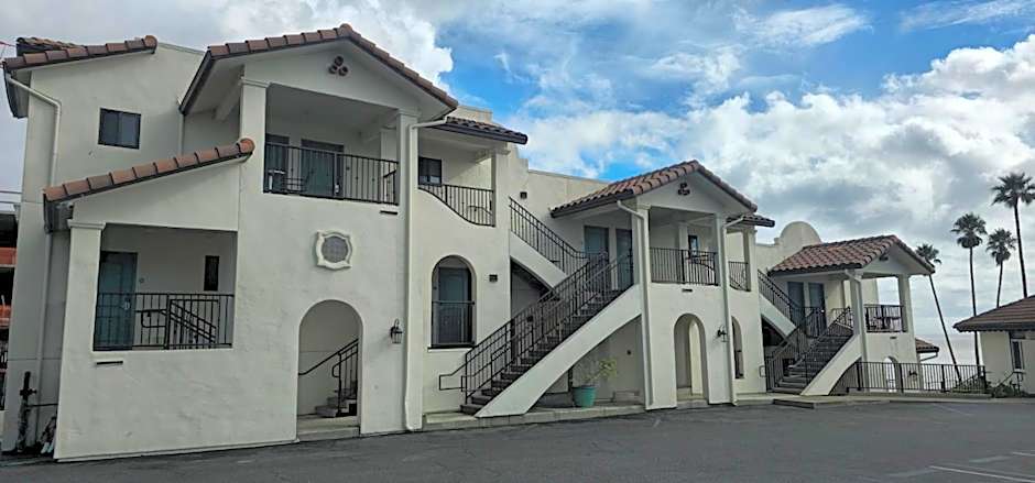 Casablanca Inn on The Beach