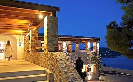 Atrium Hotel
