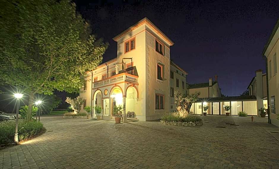 Villa dei Tigli 920 Liberty Resort