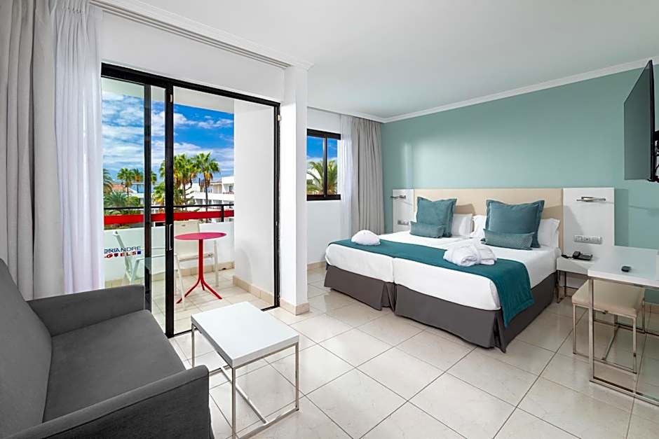 Alexandre Hotel La Siesta