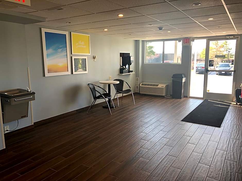 Days Inn by Wyndham Grove City Columbus South