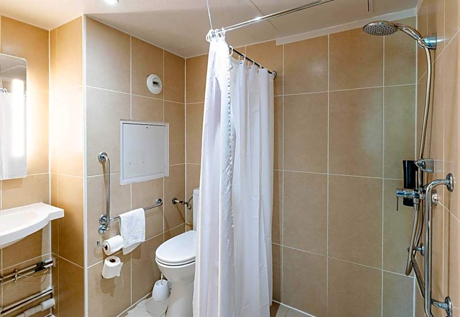 B&B HOTEL Rennes Sud Chantepie