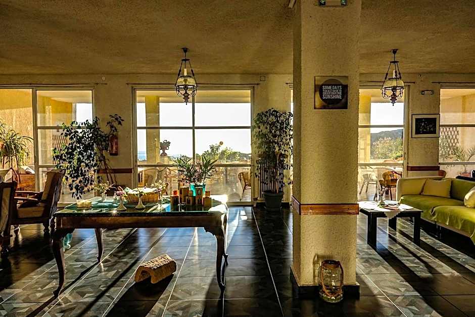 Sariza Spring Hotel