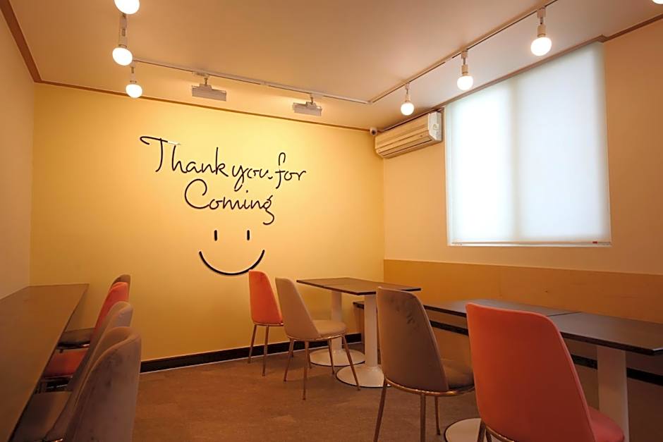 Gimhae Jangyu Stayin Hotel