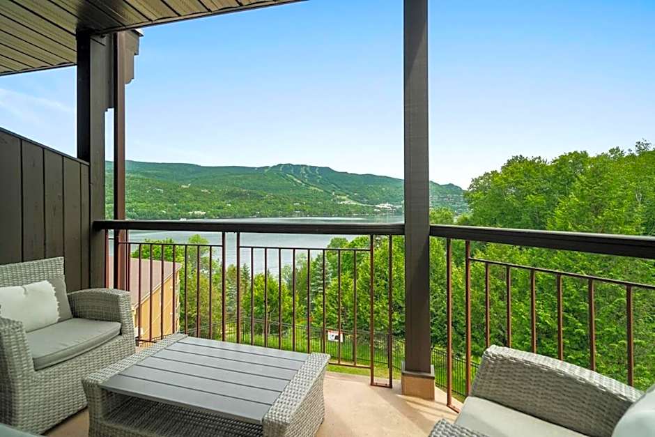 Huge 3 Bedroom Condo with a View