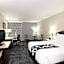 La Quinta Inn & Suites by Wyndham Springfield South