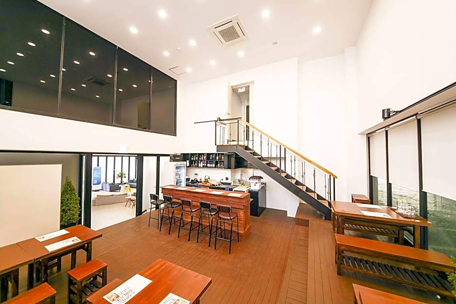 Benikea Cheonan Tourist Hotel