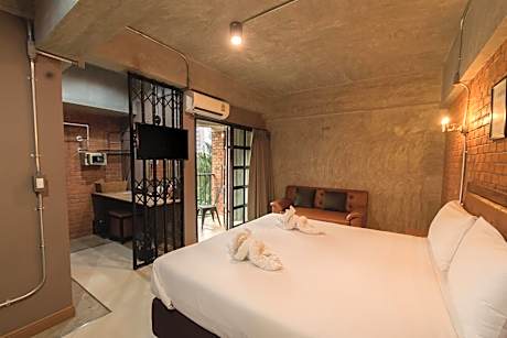 Deluxe Double Room with Balcony