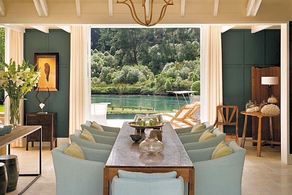 Huka Lodge, Beckons