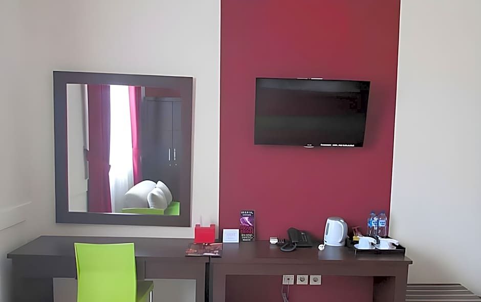 Charaka Hotel