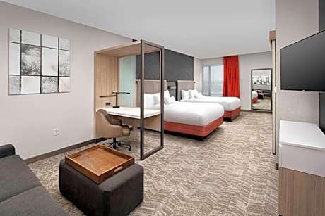 Queen Suite with Two Queen Beds and Sofa Bed