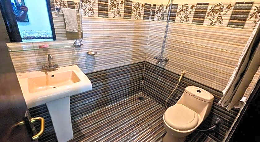 Lotus 1 Hotel