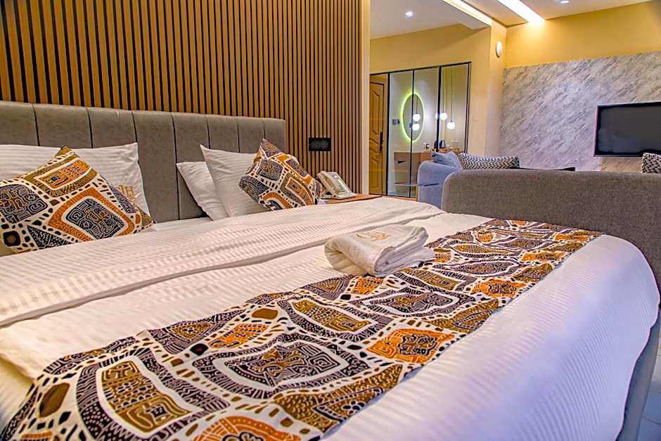 The Country Lodge Hotel