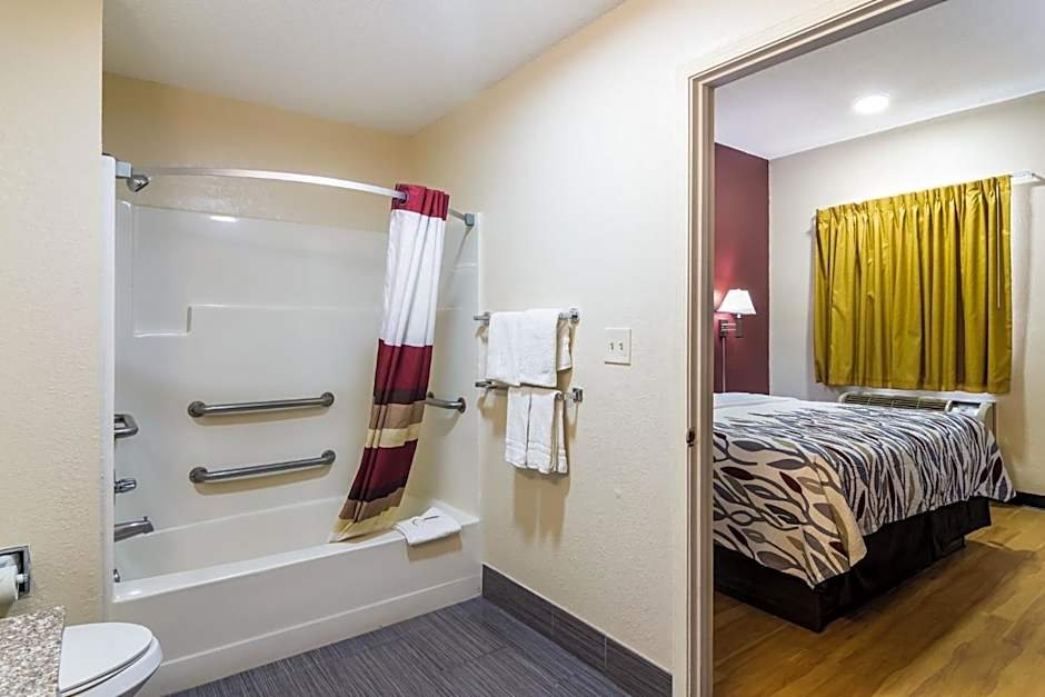 Red Roof Inn Atlanta - Kennesaw State University