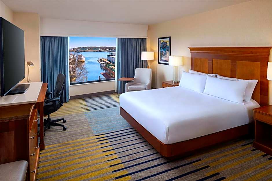 Hilton Garden Inn Portland Downtown Waterfront