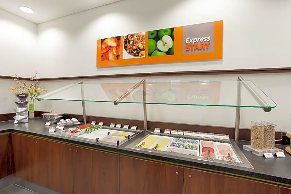 Holiday Inn Express Augsburg By IHG