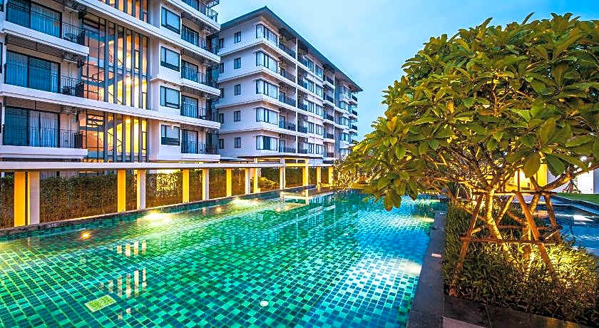 Burgundy Residence 304