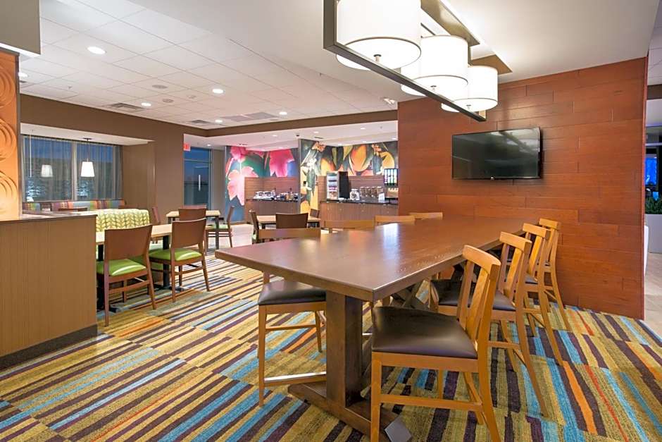 Fairfield Inn & Suites by Marriott Burlington