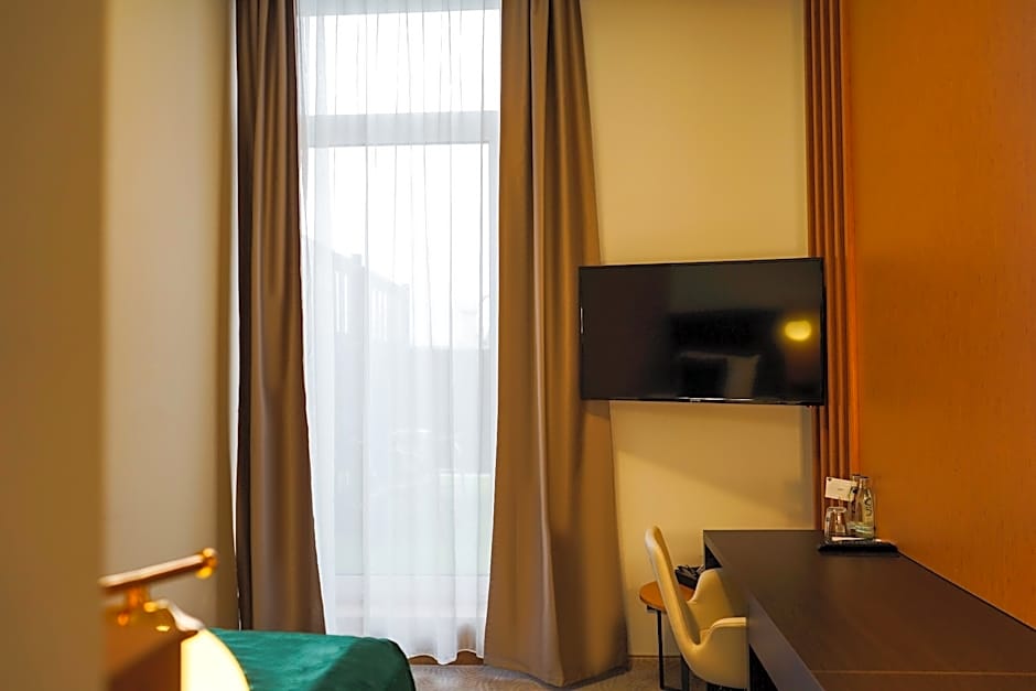 M-Pire Hotel