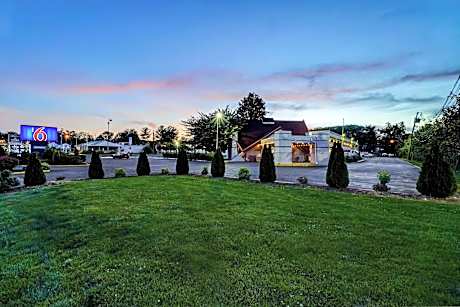 Motel 6-Lawrenceville, NJ