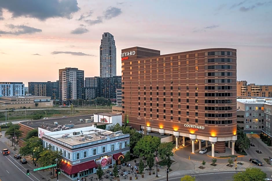 Courtyard by Marriott Minneapolis Downtown