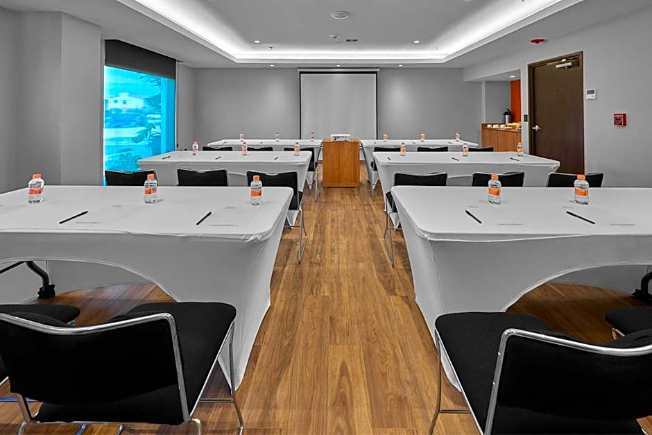 City Express Plus by Marriott Mazatlan