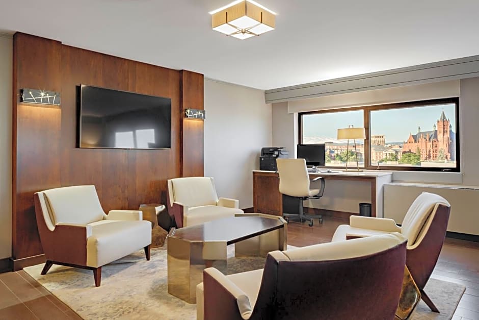 Sheraton Syracuse University Hotel & Conference Ce – Syracuse, NY