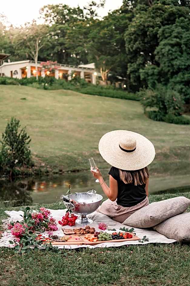 Bushbaby Valley Lodge