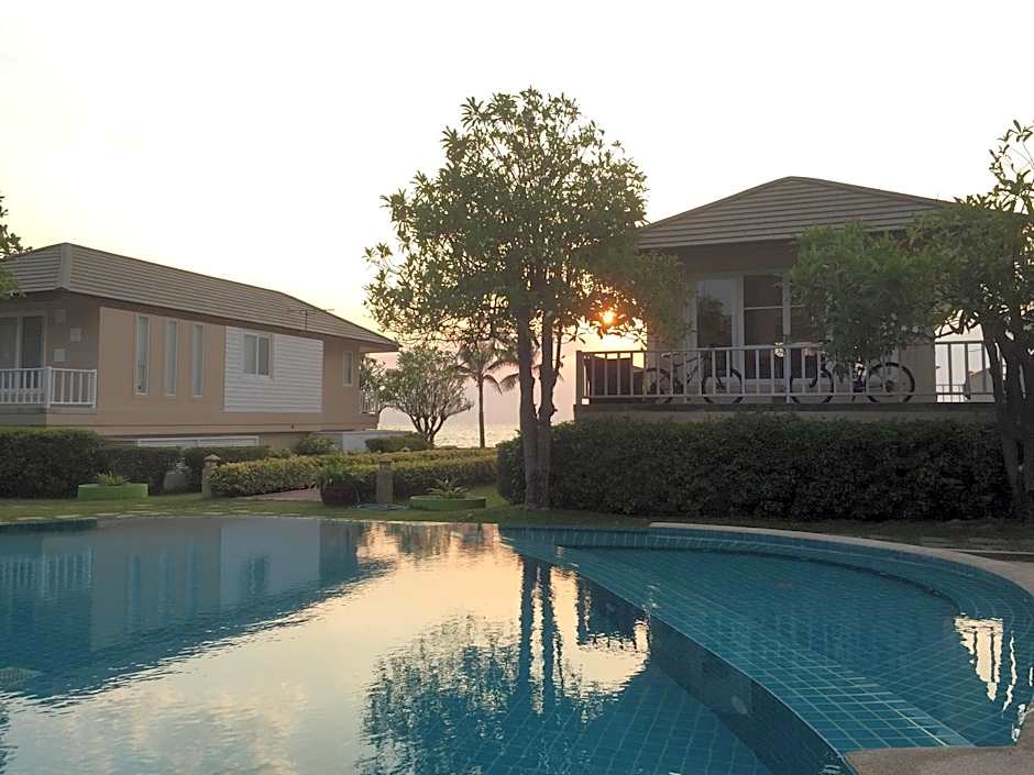 Baan Talay Samran Villa